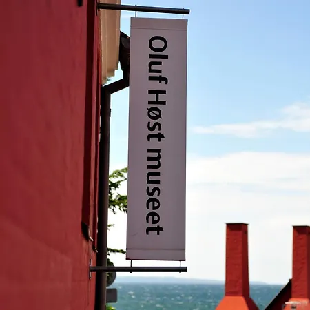 Semesterbostad V *